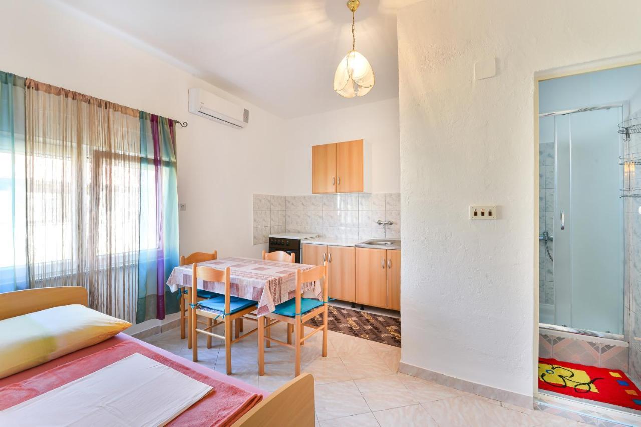 Apartments With A Parking Space Nin, Zadar - 19555 Εξωτερικό φωτογραφία